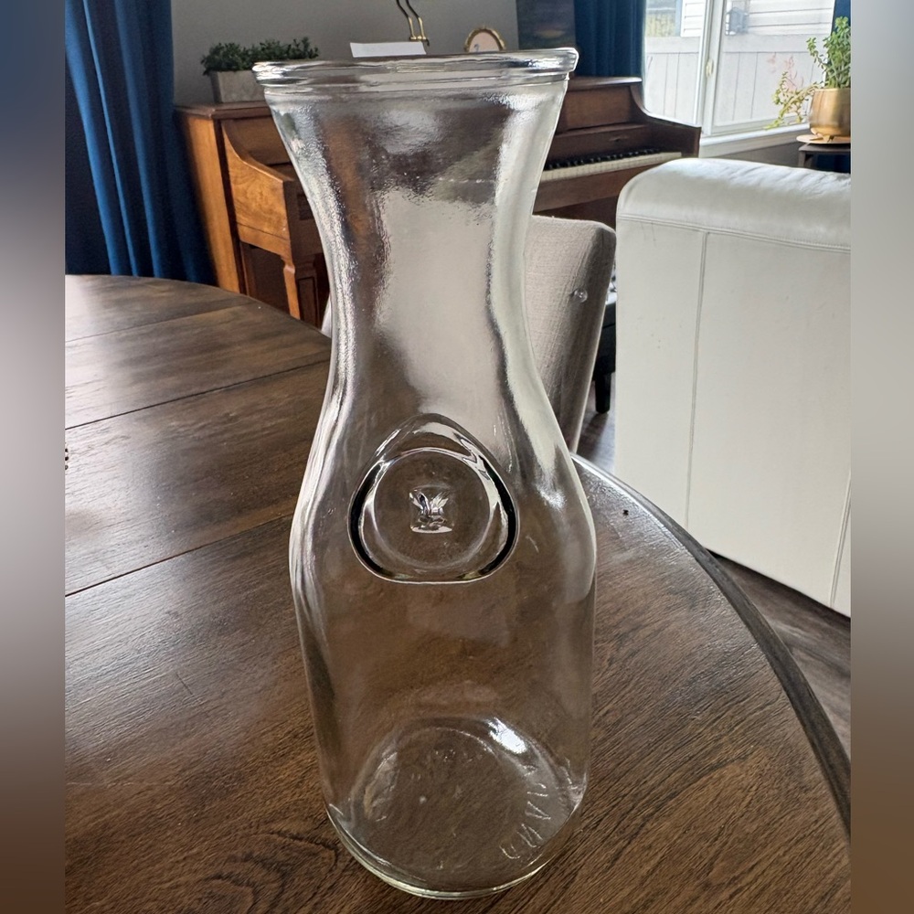 Vintage 1L Glass Wine Carafe - Made in Canada - Retro Bistro Style